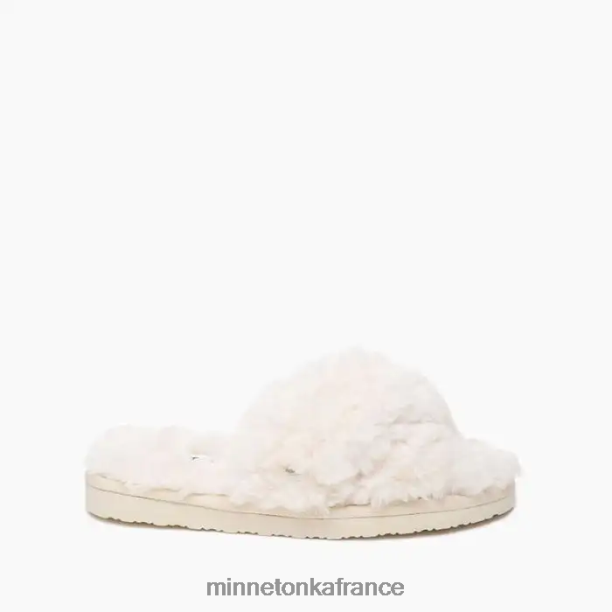 bande croisée en peluche femmes Minnetonka crème 6N6FP302 chaussure